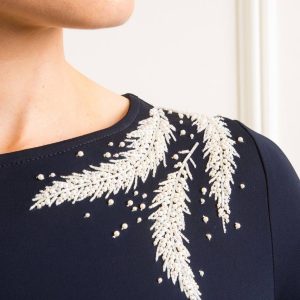 Đính kết váy - vai hiện đại